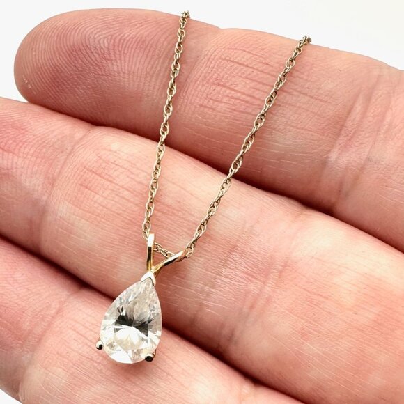 Womens Necklace 14K Yellow Gold Teardrop Cubic Zirconia Pendant - Picture 2 of 4